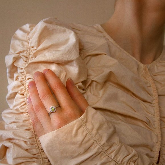 10K White Gold Natural Peridot Gemstone Ring with Real Diamonds Size 5.25 - Picture 3 of 12